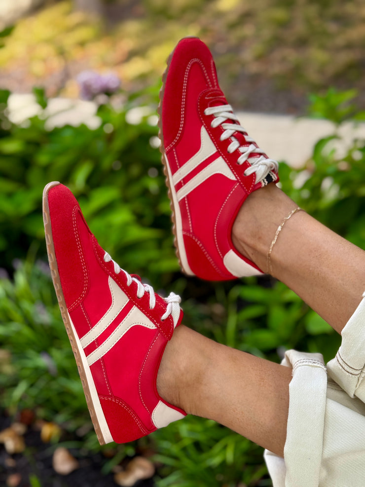 Suri Sneaker