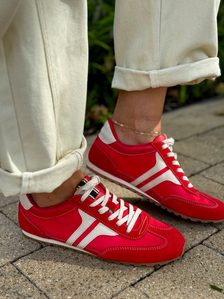 Suri Sneaker