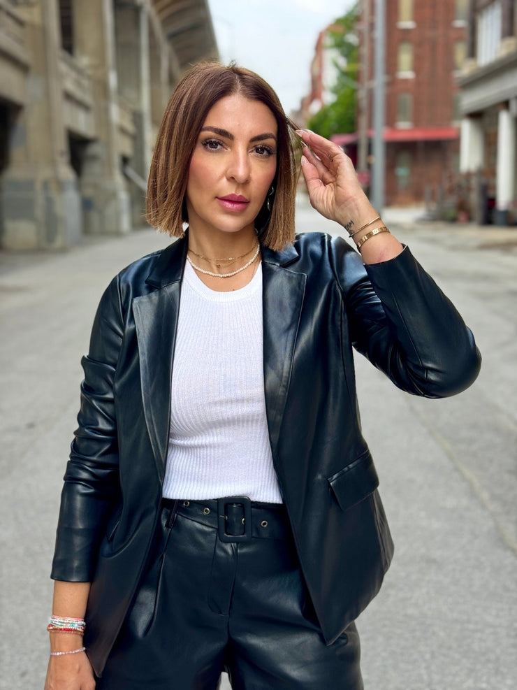 Avery Blazer - theClothesRak