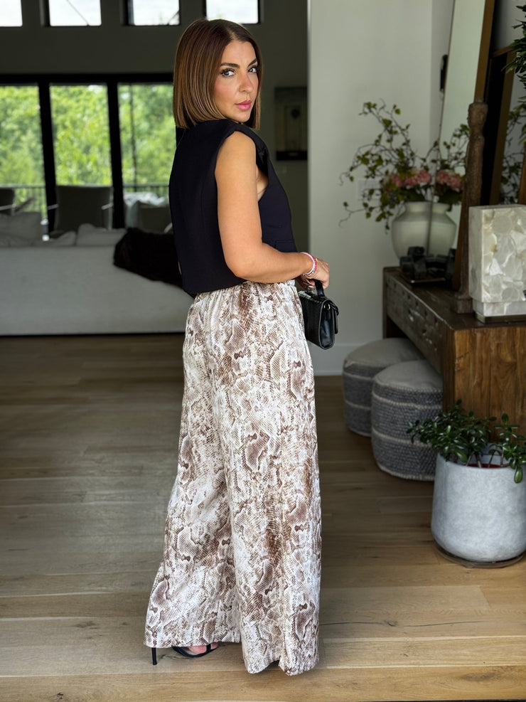 Danika Vest - theClothesRak