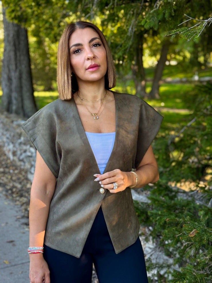 Nicole Vest - theClothesRak