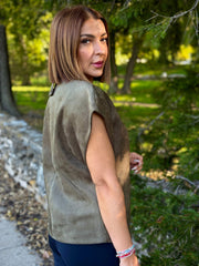 Nicole Vest - theClothesRak