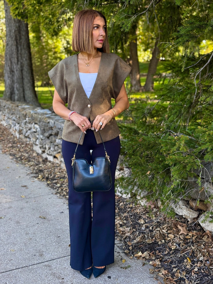 Nicole Vest - theClothesRak