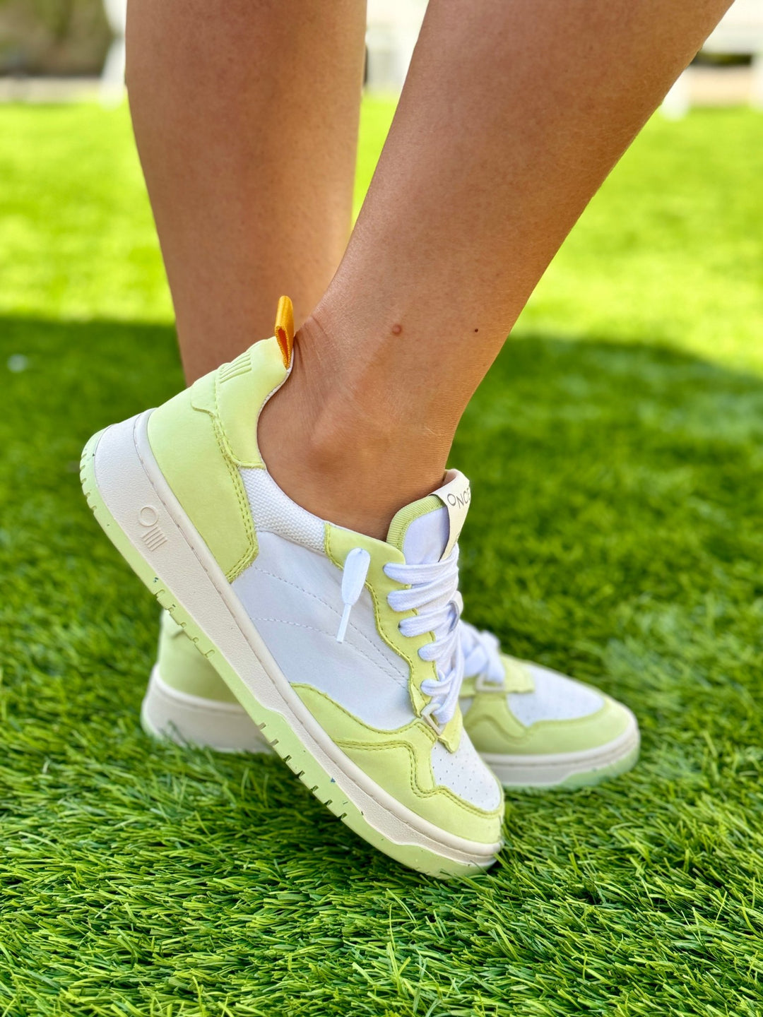 マニフレックス Phoenix Sneaker by Oncept (Cool Matcha) – theClothesRak